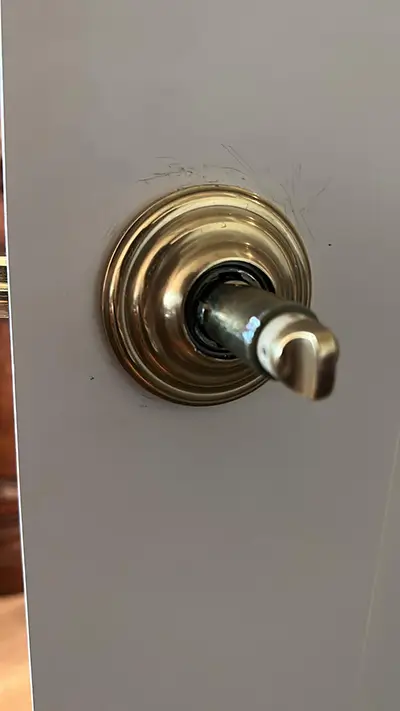 How To Remove A Broken Lock From A Door?